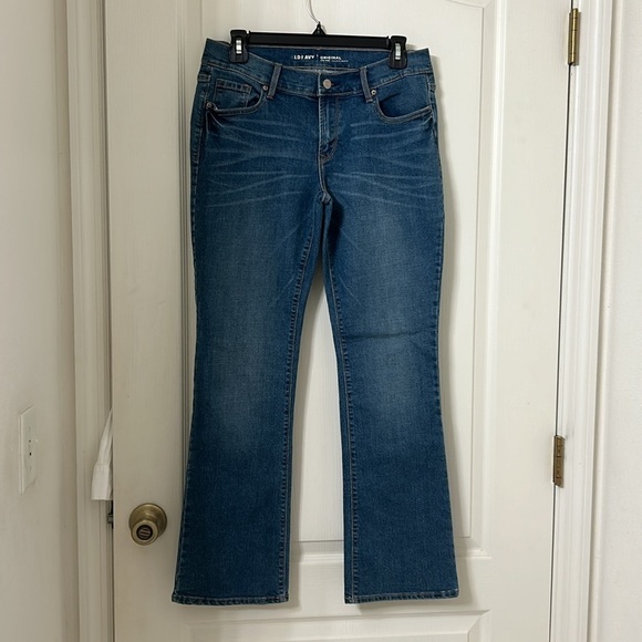 Old Navy Original Mid Rise Straight Leg Jean Sz 4 Short - Picture 1 of 12